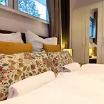Apartment Spacious With Sauna, *
