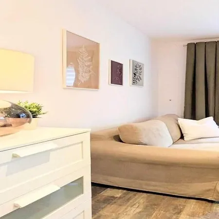 Spacious With Sauna, Kolobrzeg