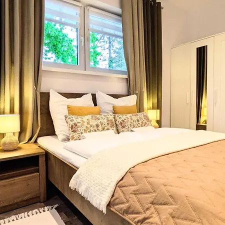 דירה Spacious With Sauna, *