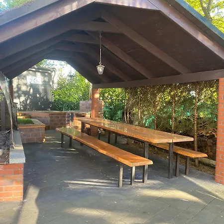 דירה Spacious With Sauna,