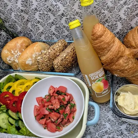 דירה Spacious With Sauna, קולובז'ג
